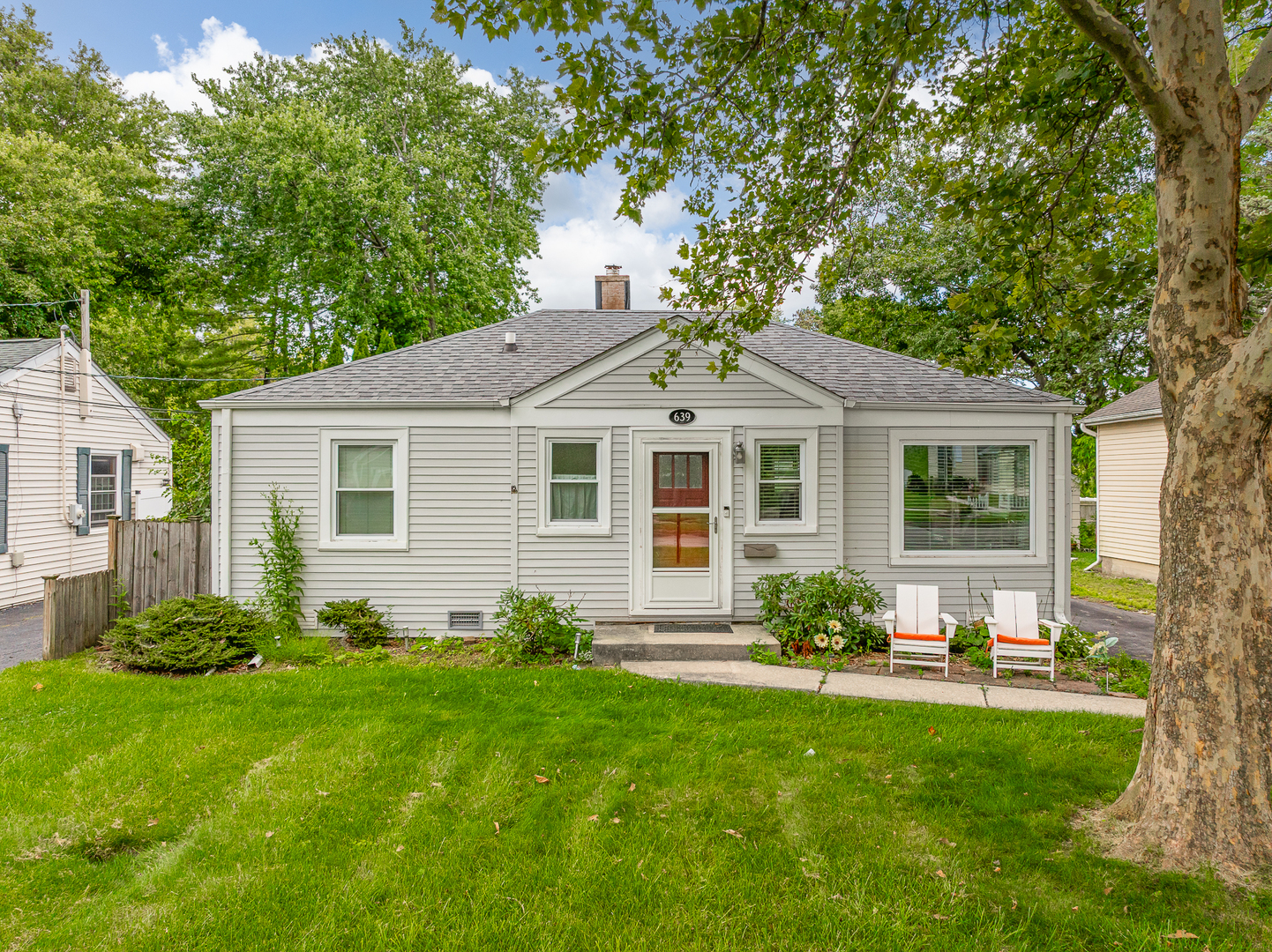 639 S Oakland Avenue, Villa Park, IL 60181