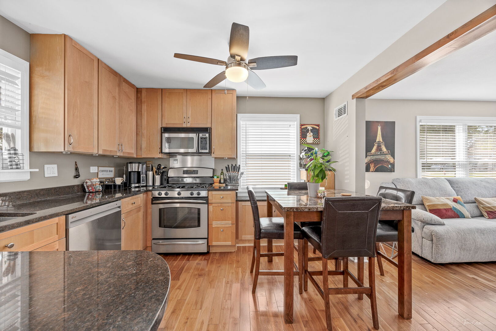 639 S Oakland Avenue, Villa Park, IL 60181