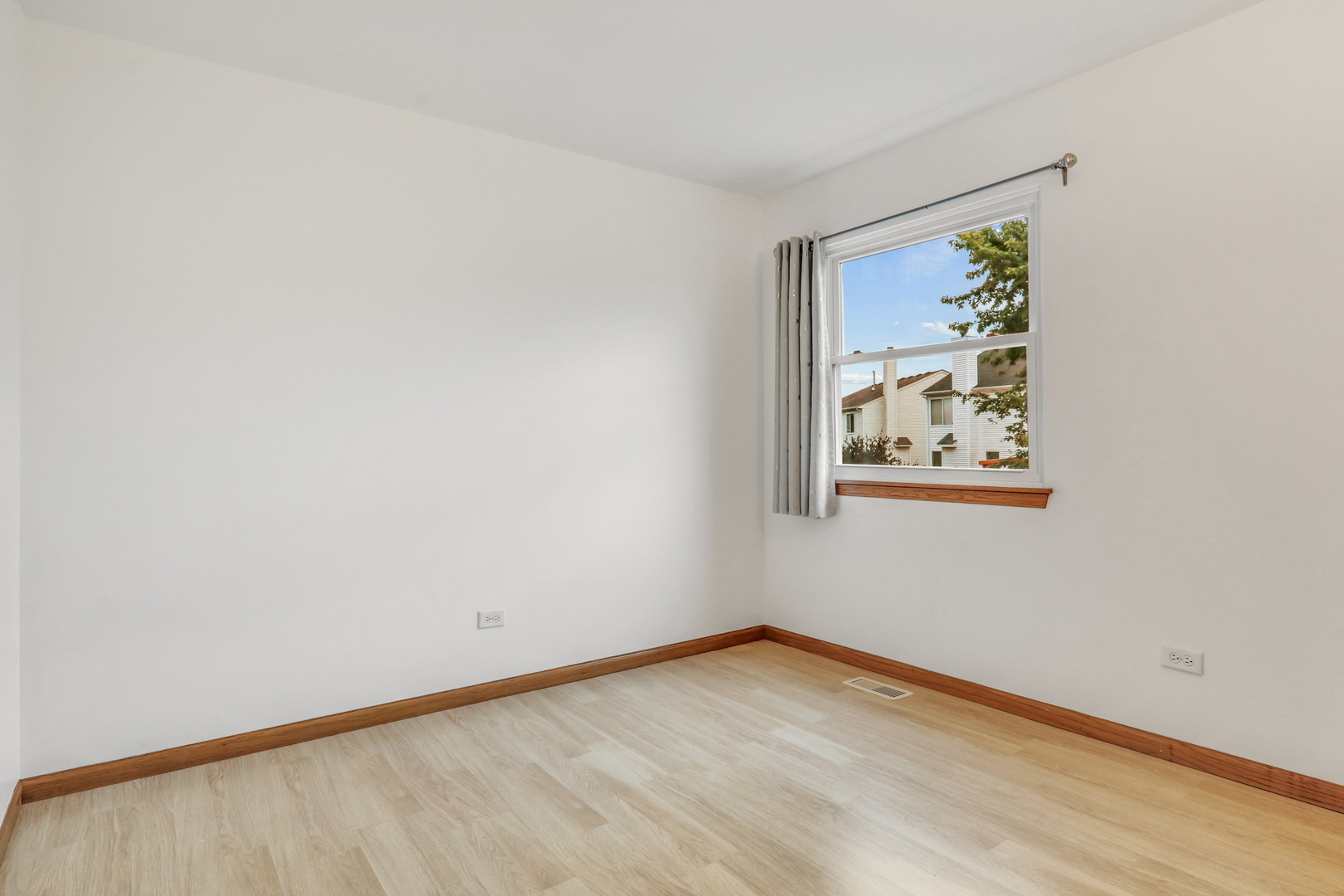 13155 W Yorkshire Lane, Beach Park, IL 60083