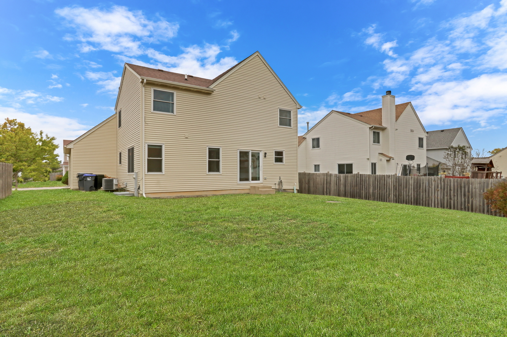 13155 W Yorkshire Lane, Beach Park, IL 60083