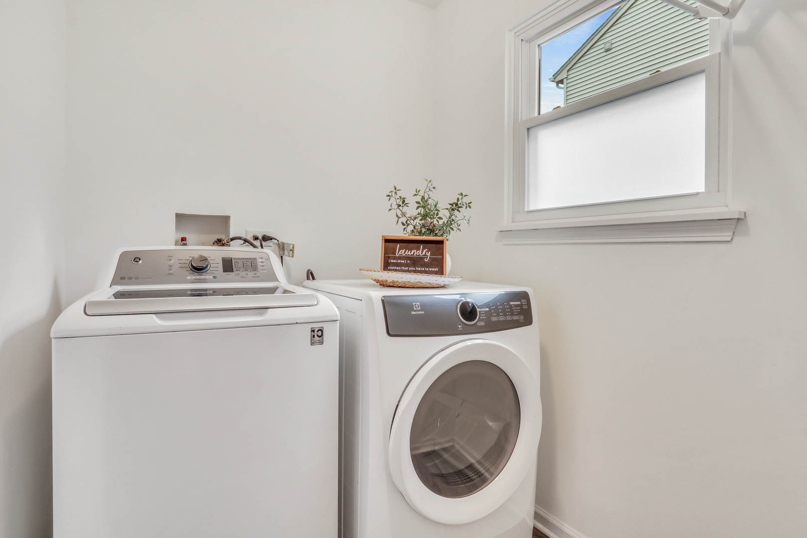 13155 W Yorkshire Lane, Beach Park, IL 60083