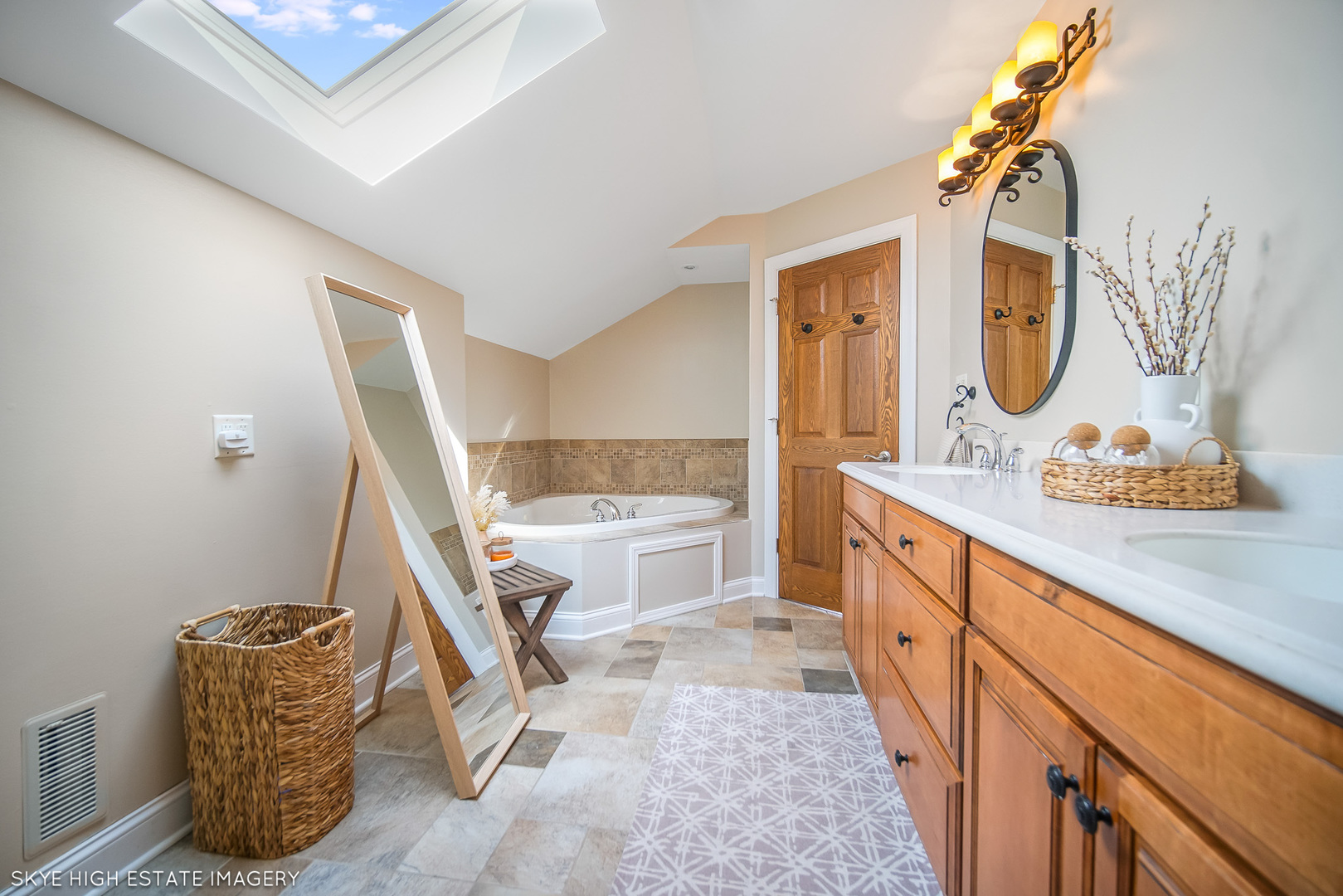 905 N Glenmore Street, Lockport, IL 60441