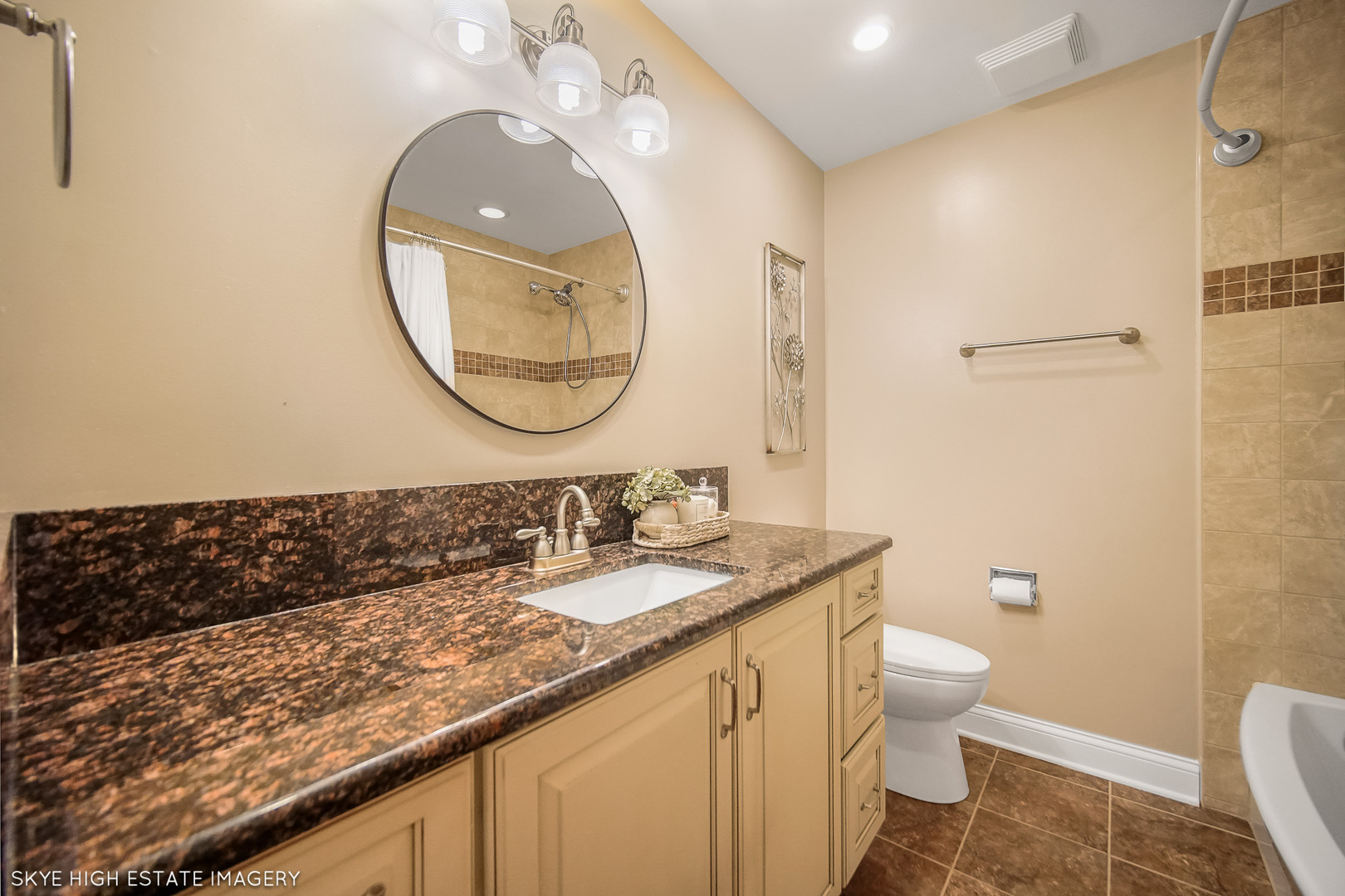 905 N Glenmore Street, Lockport, IL 60441