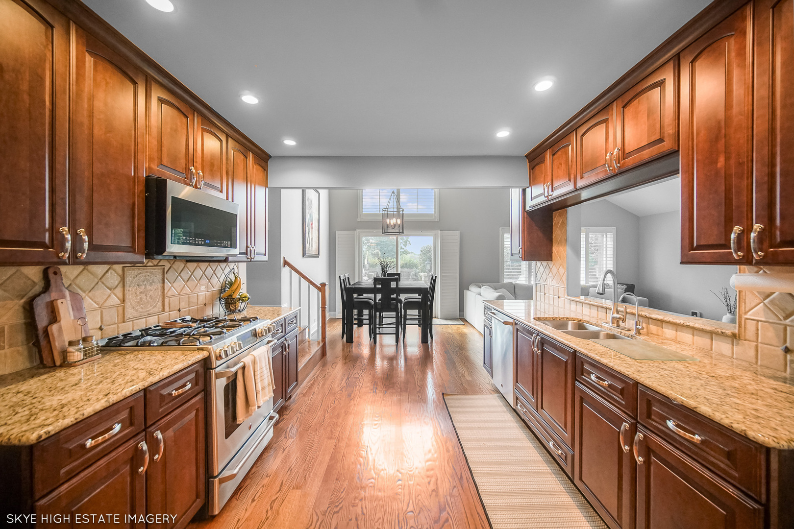 905 N Glenmore Street, Lockport, IL 60441