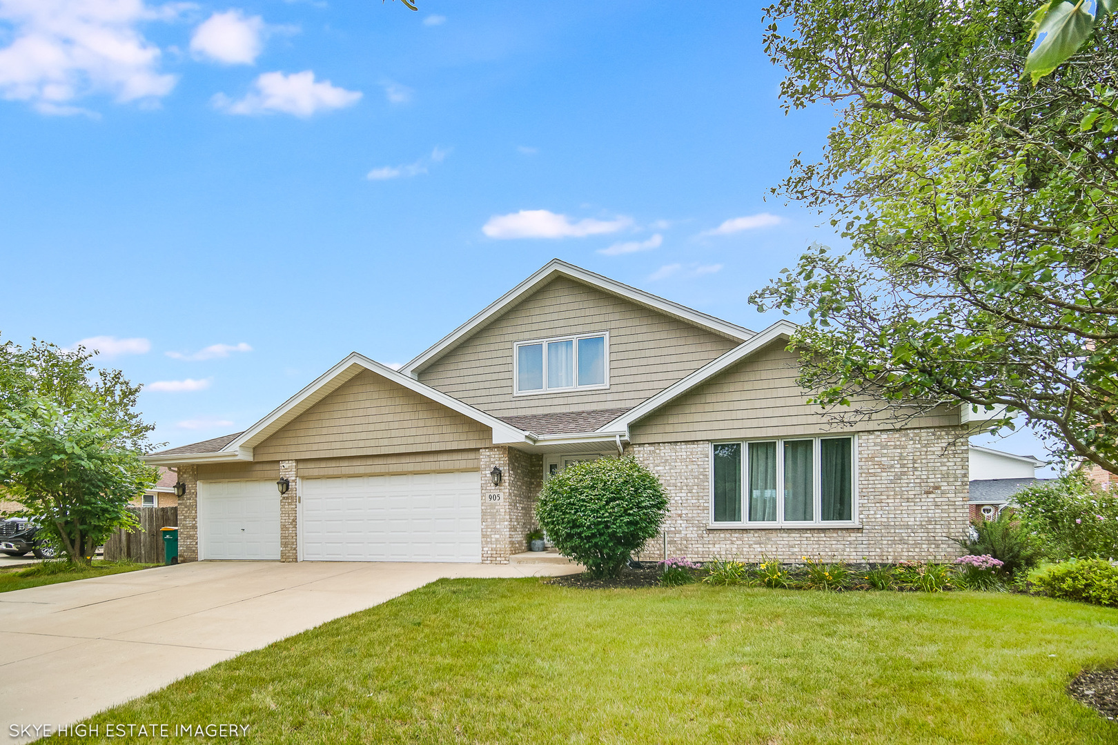 905 N Glenmore Street, Lockport, IL 60441