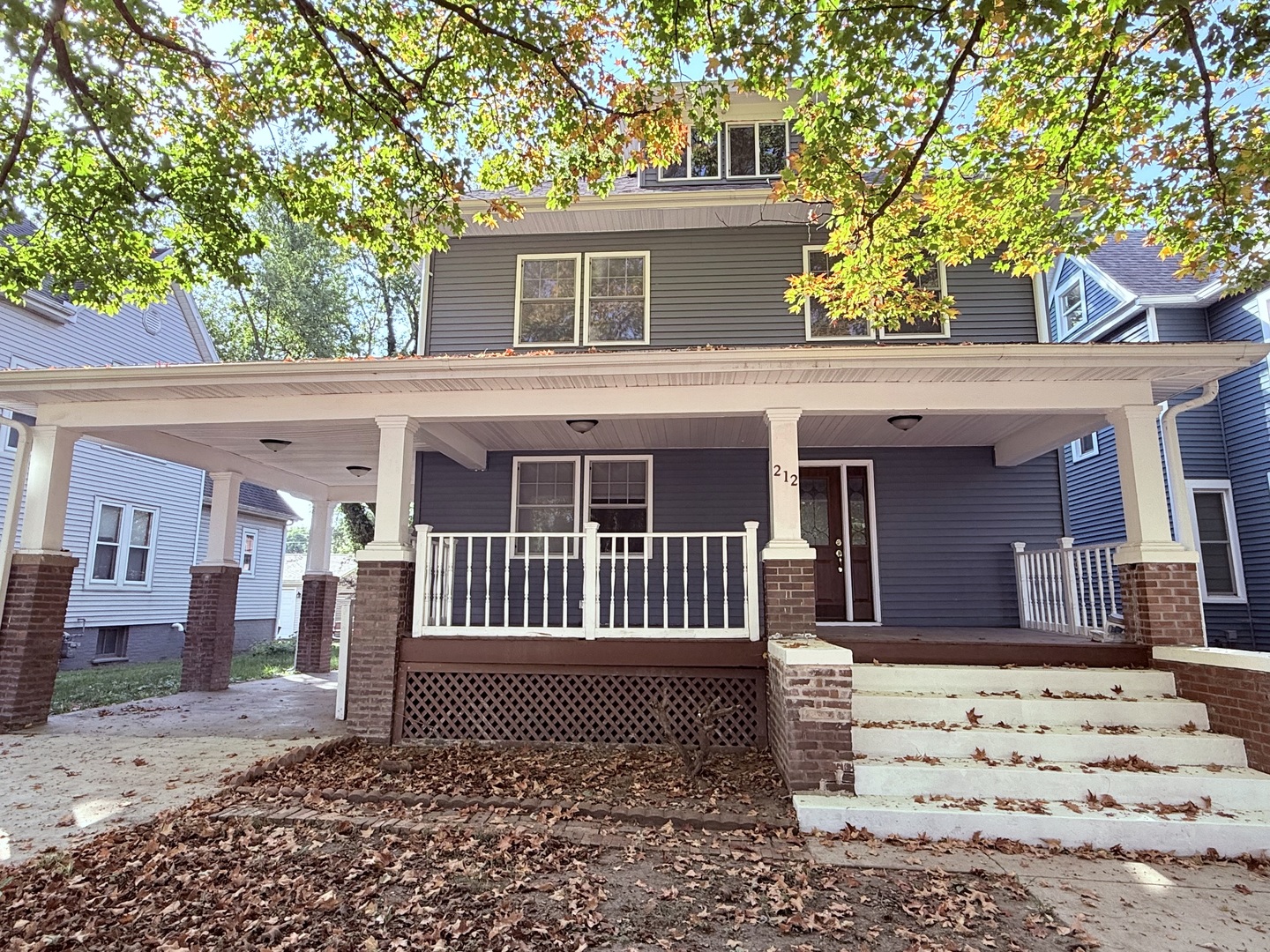 212 E Jefferson Street, Clinton, IL 61727