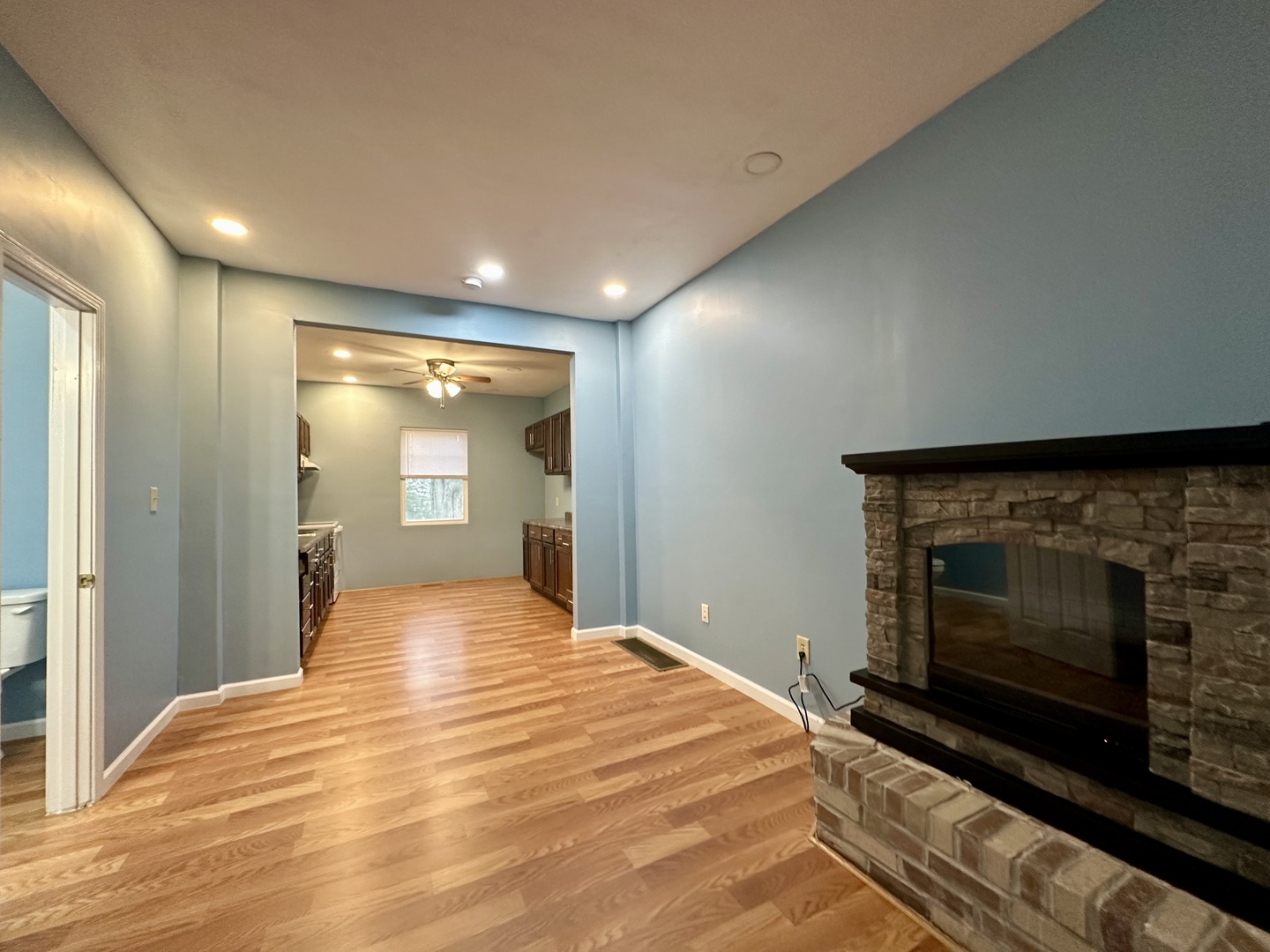 212 E Jefferson Street, Clinton, IL 61727