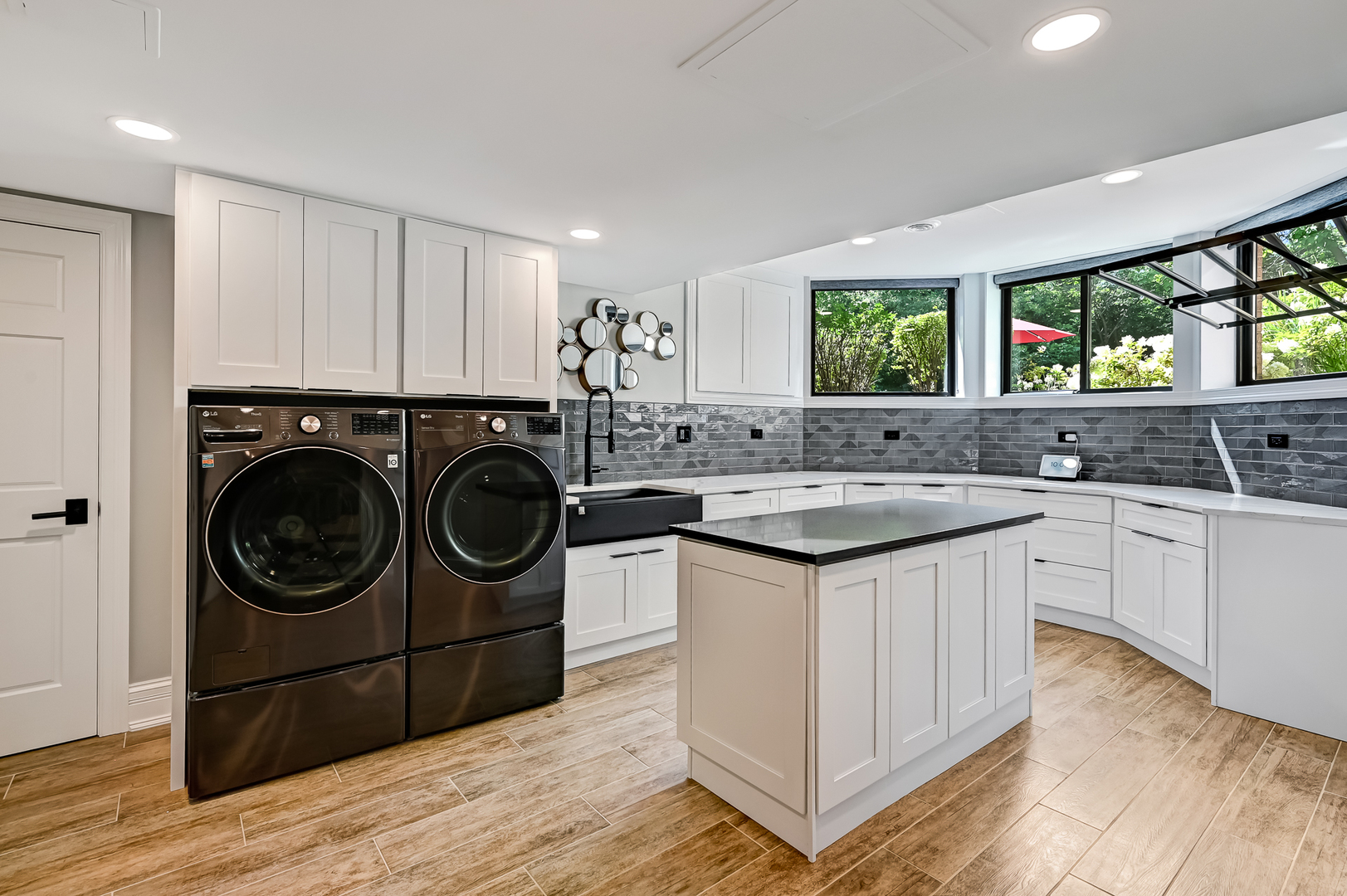 1813 Kelly Court, Darien, IL 60561