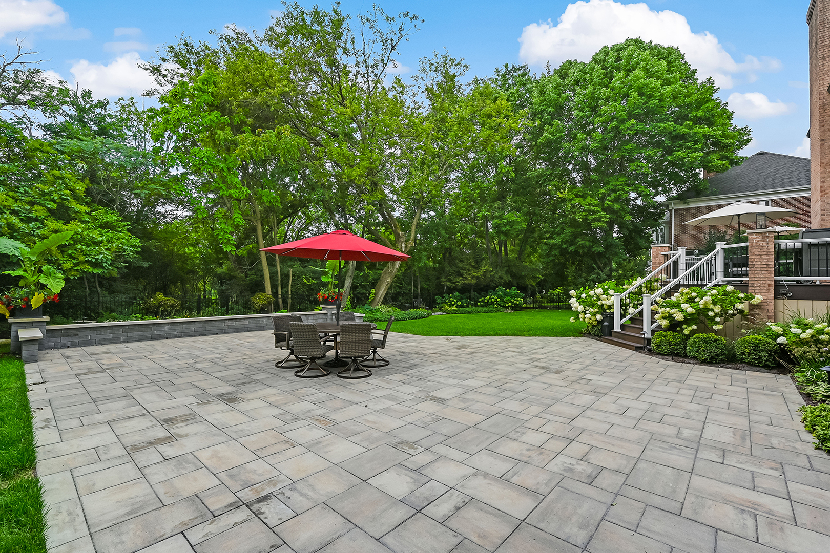 1813 Kelly Court, Darien, IL 60561