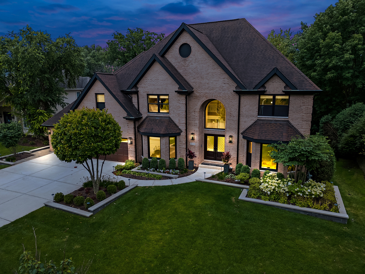 1813 Kelly Court, Darien, IL 60561