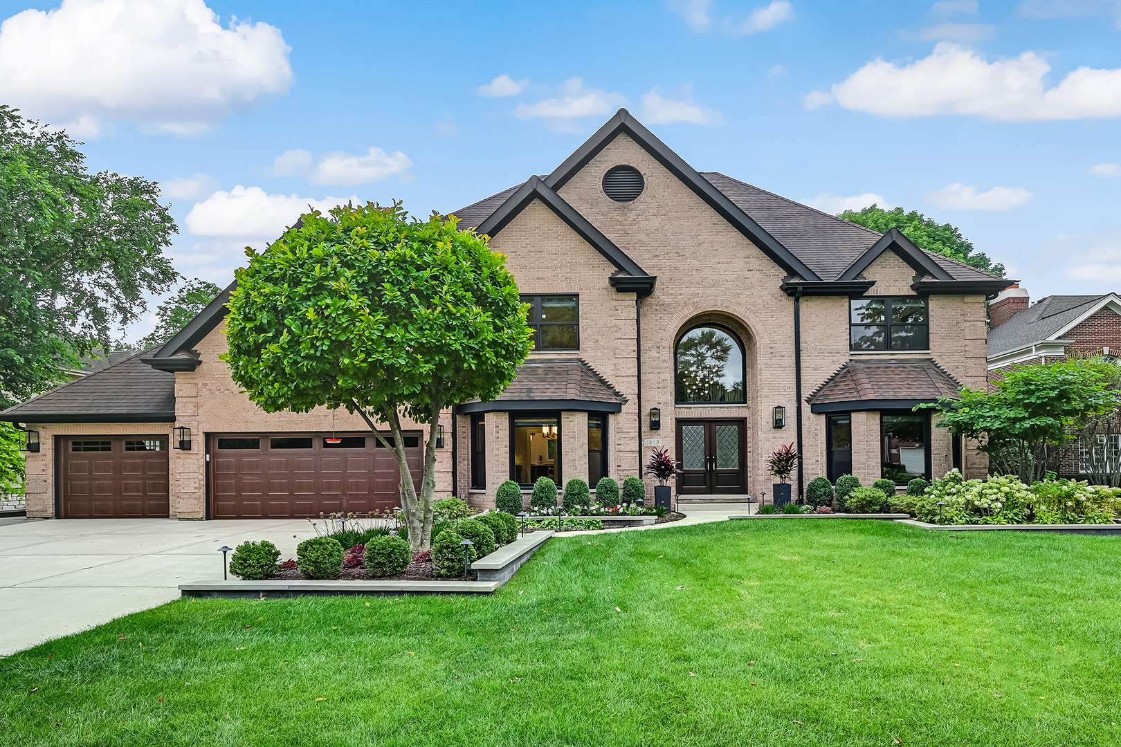 1813 Kelly Court, Darien, IL 60561