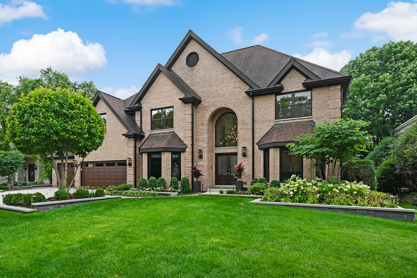1813 Kelly Court, Darien, IL 60561