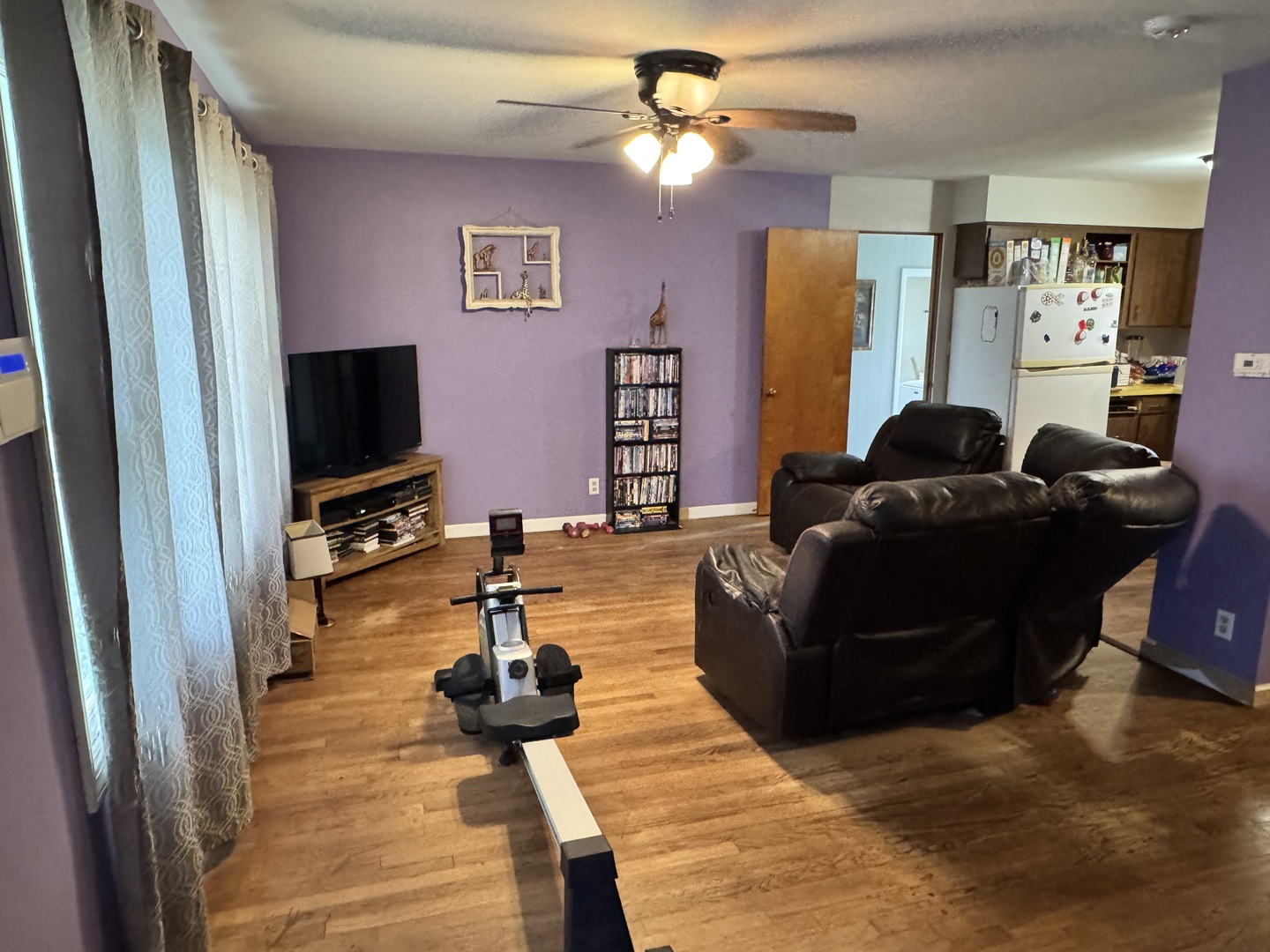355 Hilltop Drive, North Aurora, IL 60542