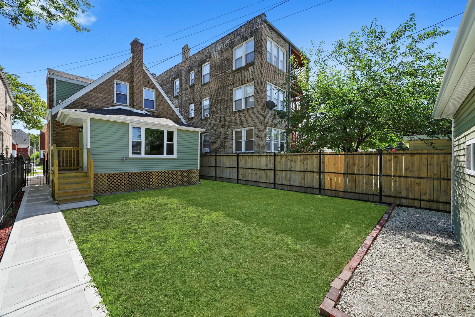 10436 S Eberhart Avenue, Chicago, IL 60628