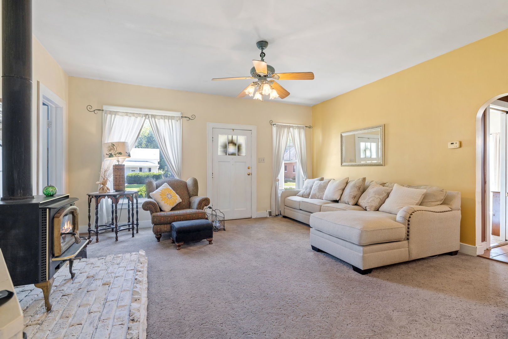 349 E Main Street, Braidwood, IL 60408