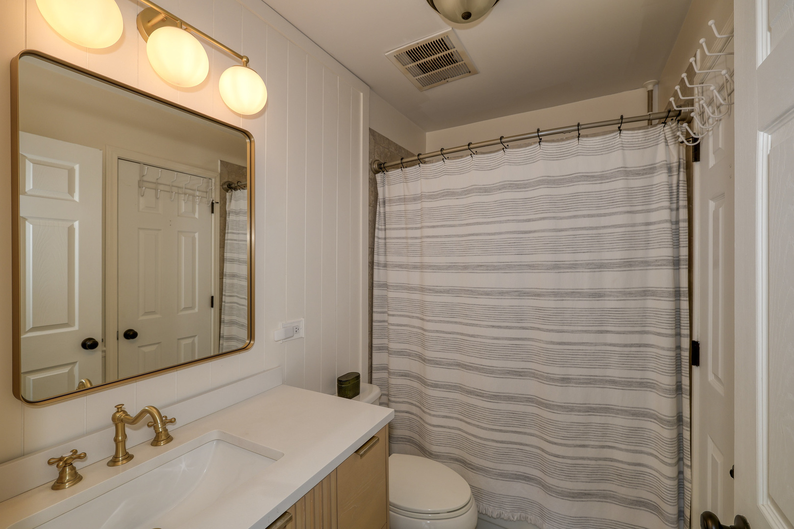 1609 Forrest Boulevard, St. Charles, IL 60174