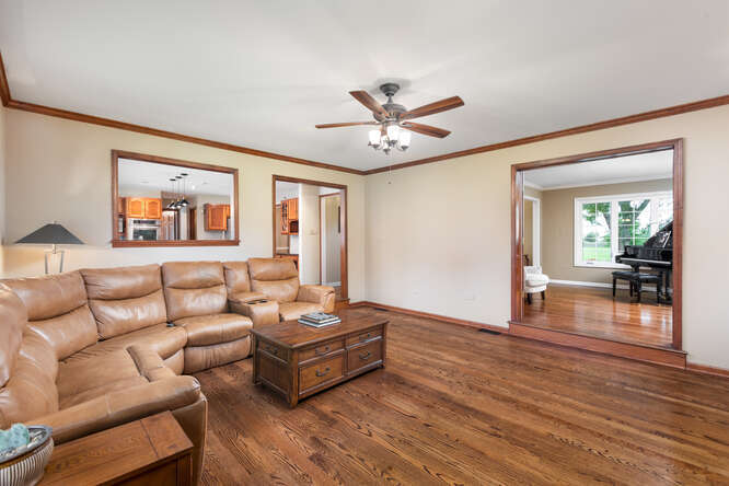 3564 Monarch Circle, Naperville, IL 60564