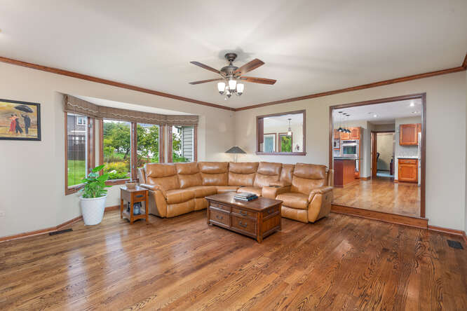 3564 Monarch Circle, Naperville, IL 60564