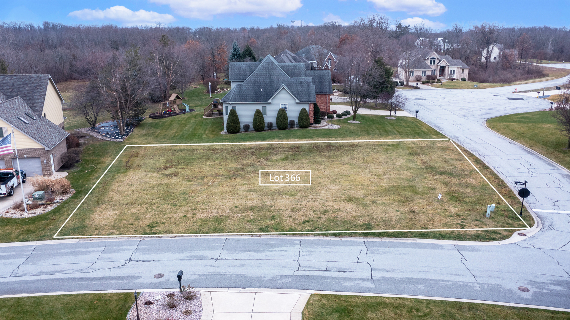 8703 Bridgewater Court, Winfield, IN 46307