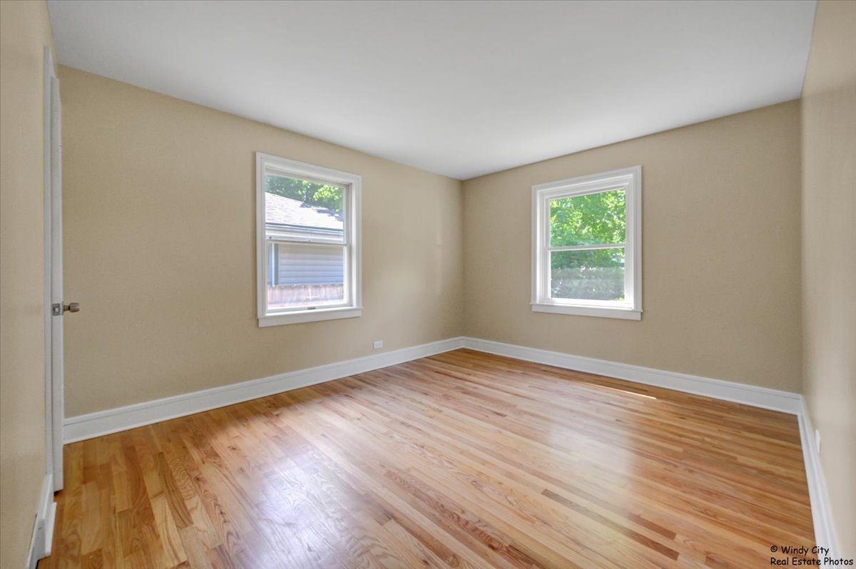 215 S Forest Avenue, Palatine, IL 60074
