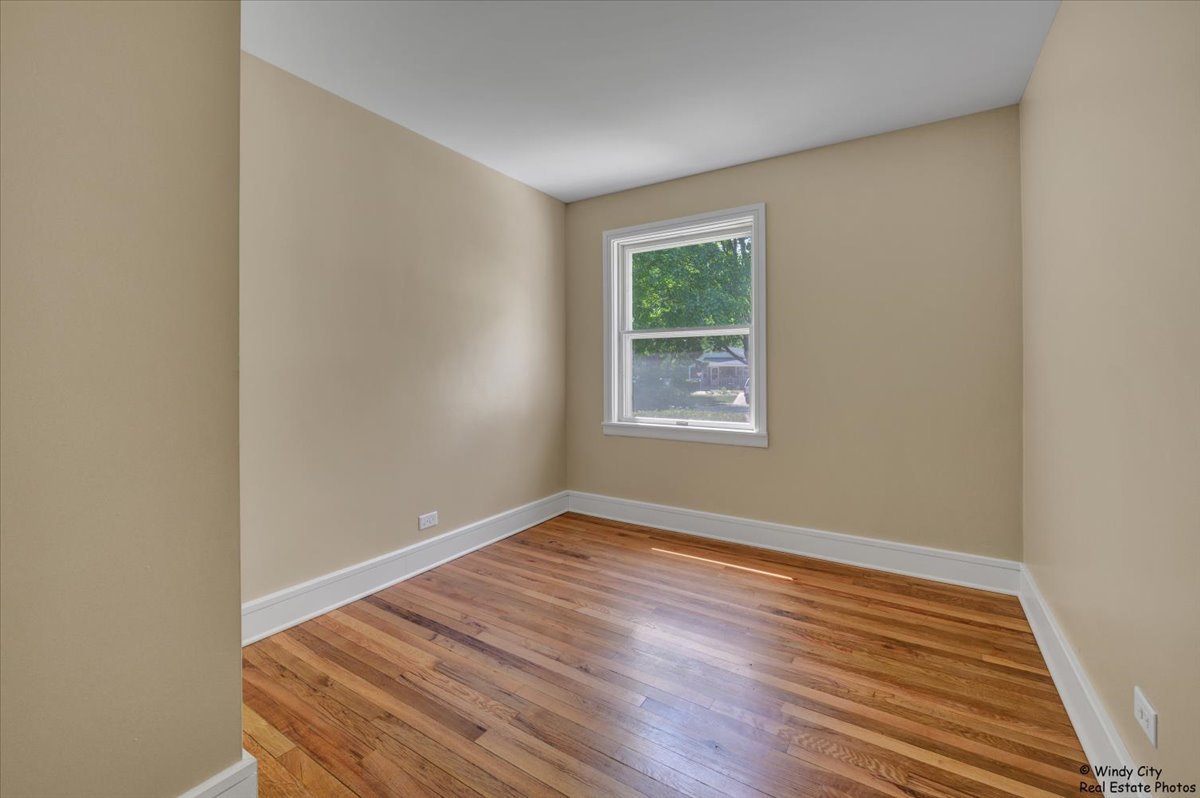 215 S Forest Avenue, Palatine, IL 60074