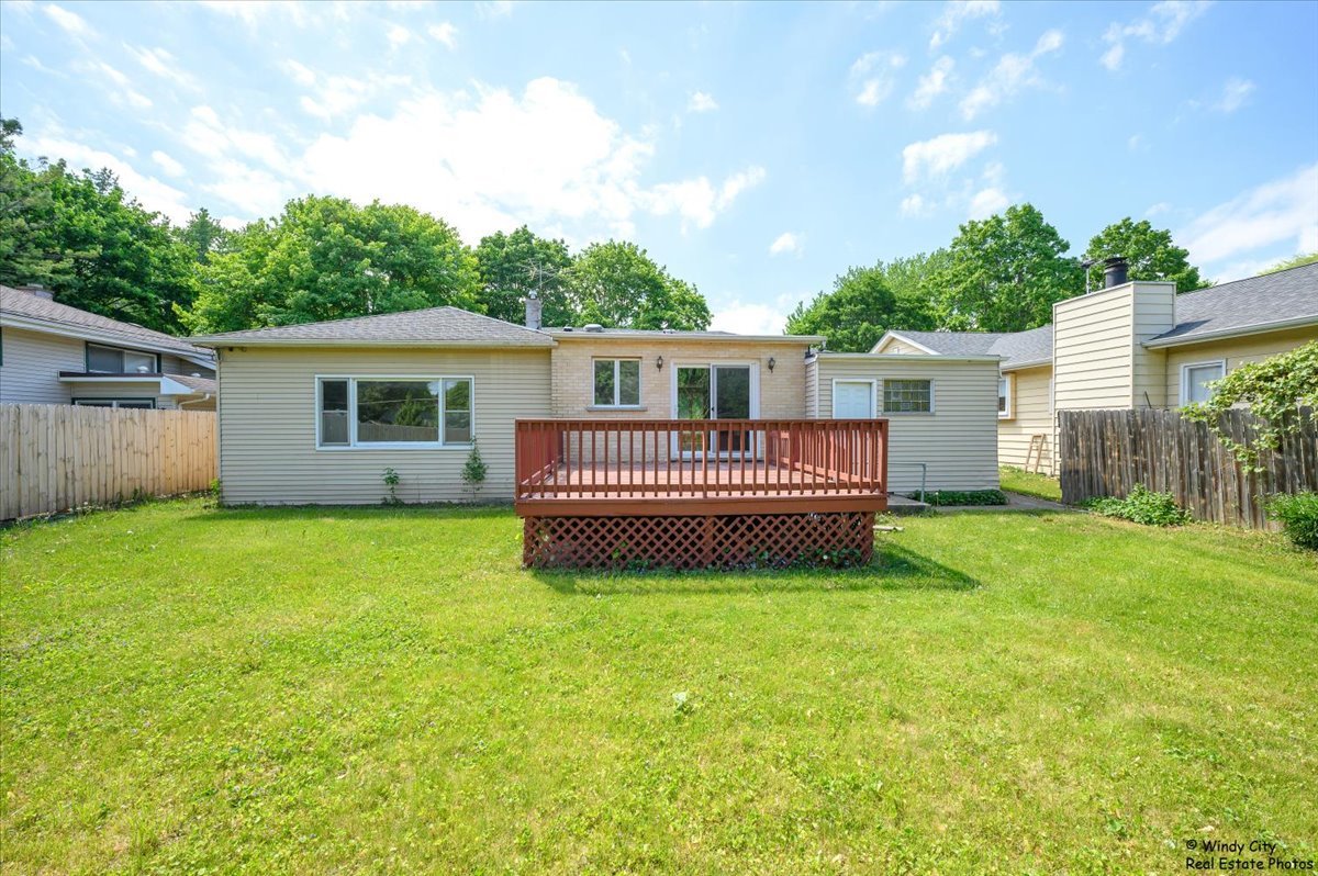 215 S Forest Avenue, Palatine, IL 60074