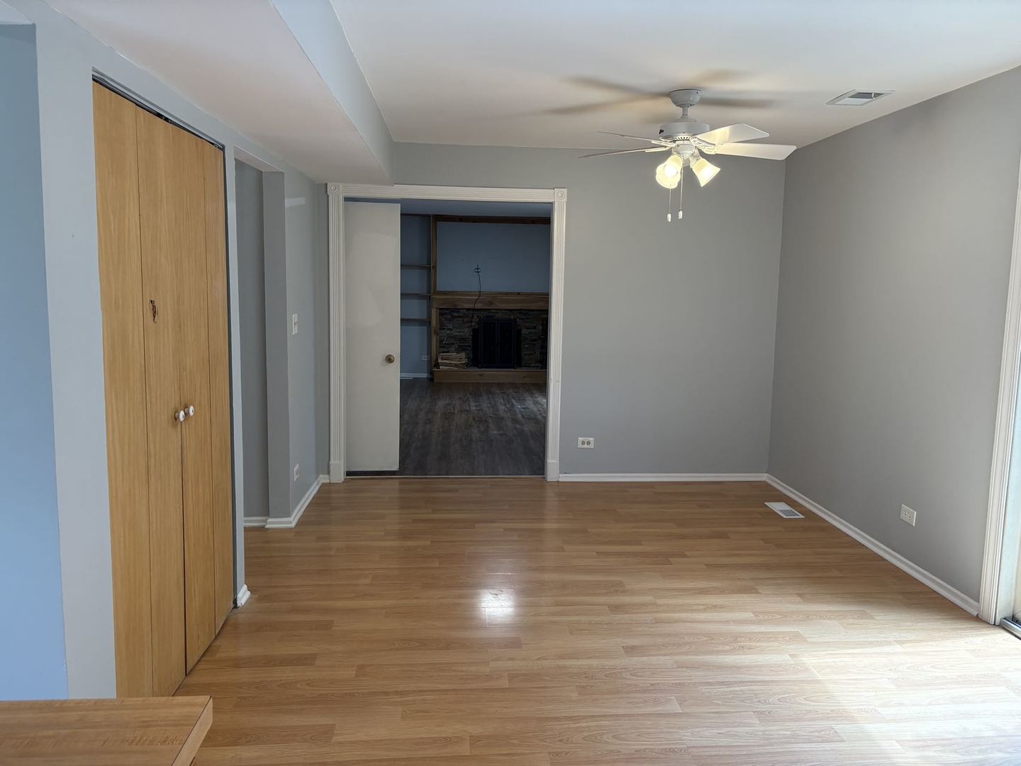 848 Birchbark Trail, Carol Stream, IL 60188