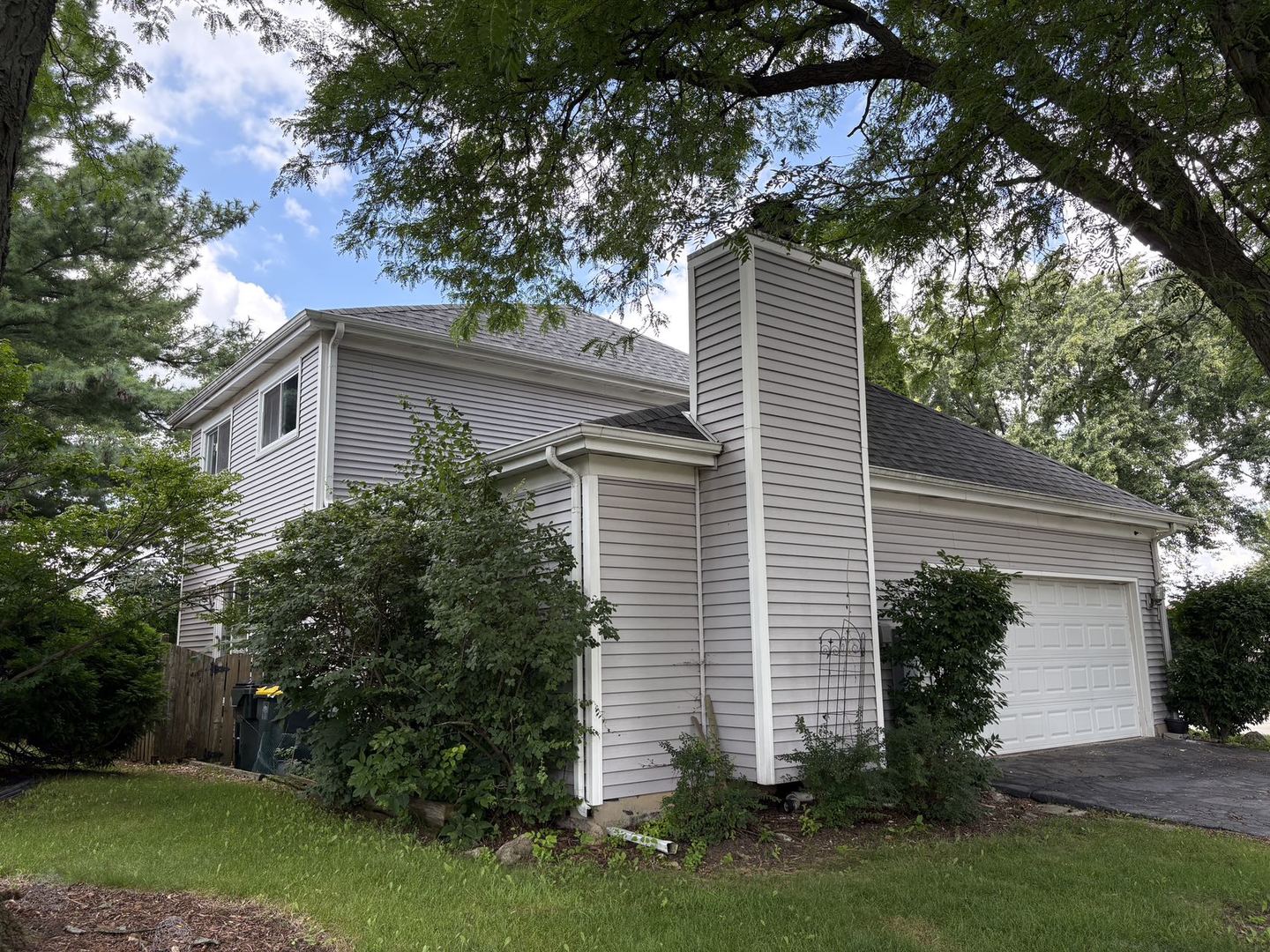 848 Birchbark Trail, Carol Stream, IL 60188