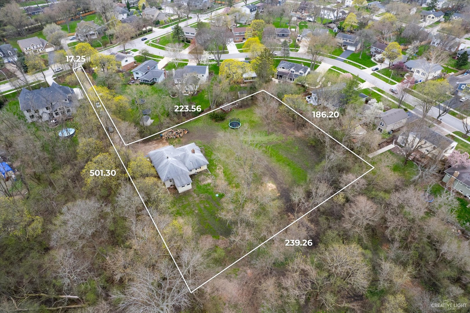 1601 W Wiesbrook Road, Wheaton, IL 60189