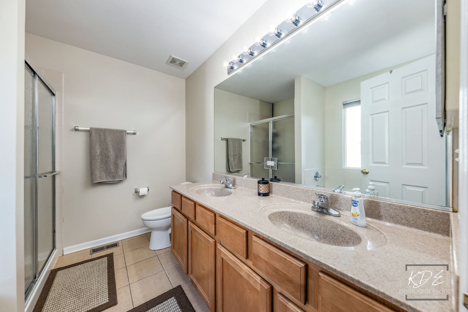 2155 Grand Pointe Trail, Aurora, IL 60503