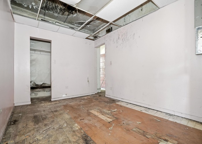 2535 W Warren Boulevard, Chicago, IL 60612