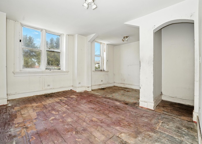 2535 W Warren Boulevard, Chicago, IL 60612