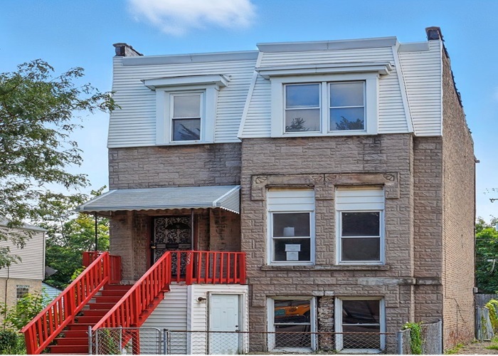 2535 W Warren Boulevard, Chicago, IL 60612