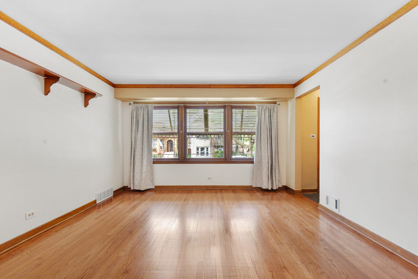 4603 S Komensky Avenue, Chicago, IL 60632