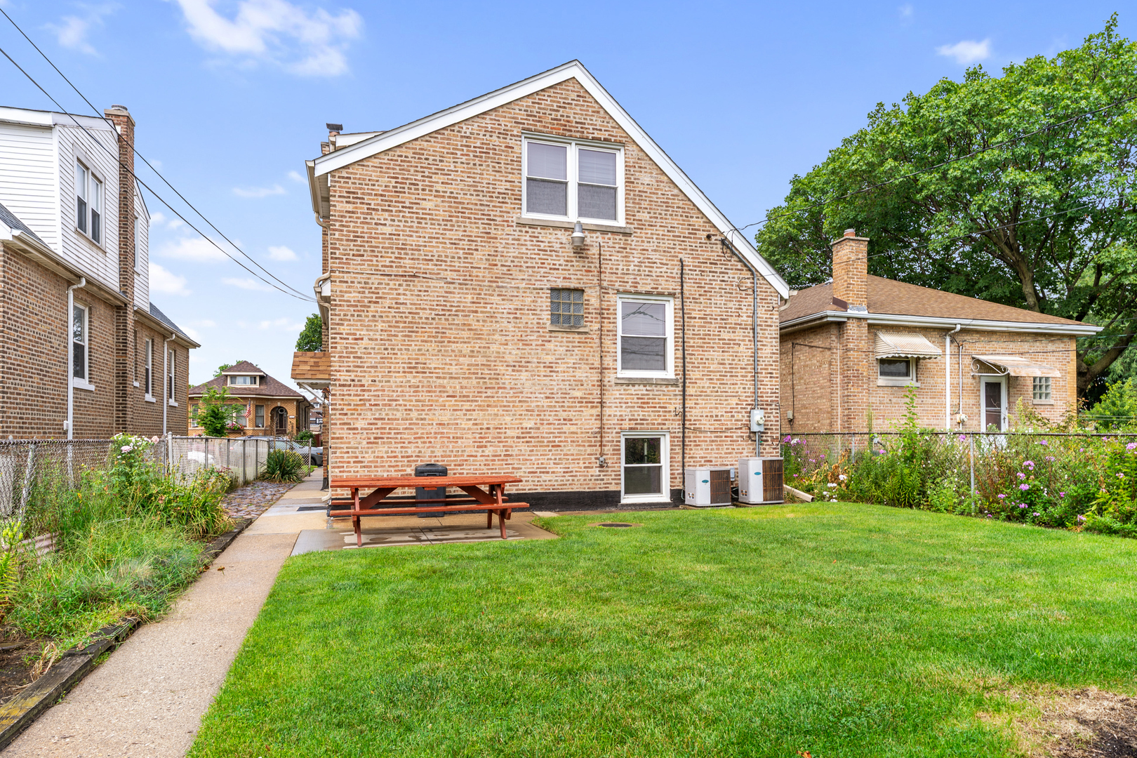4603 S Komensky Avenue, Chicago, IL 60632