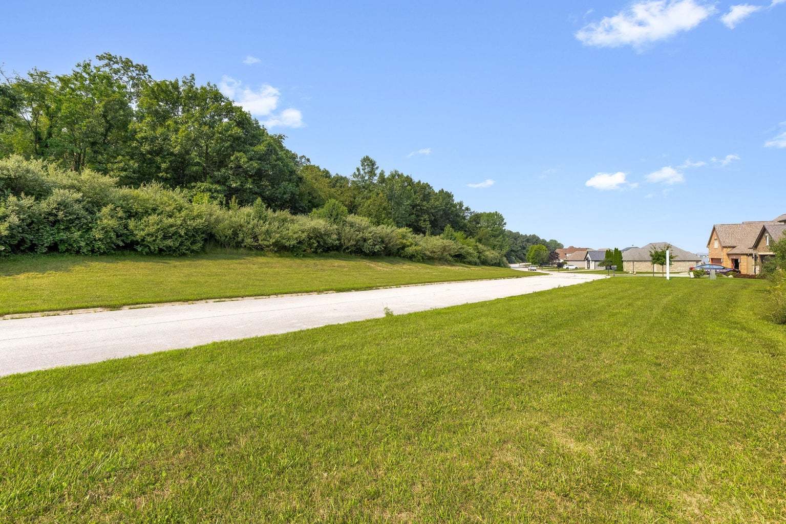 10525 Erie Drive, Winfield, IN 46307