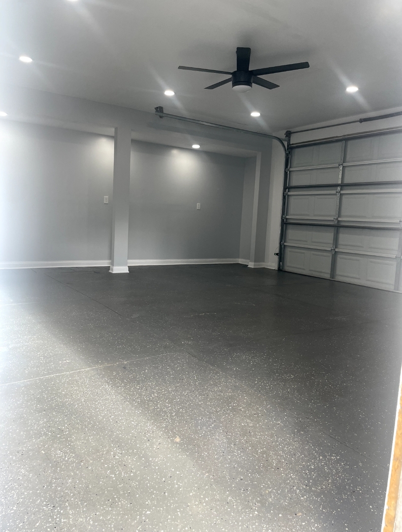 3853 W 83rd Place, Chicago, IL 60652