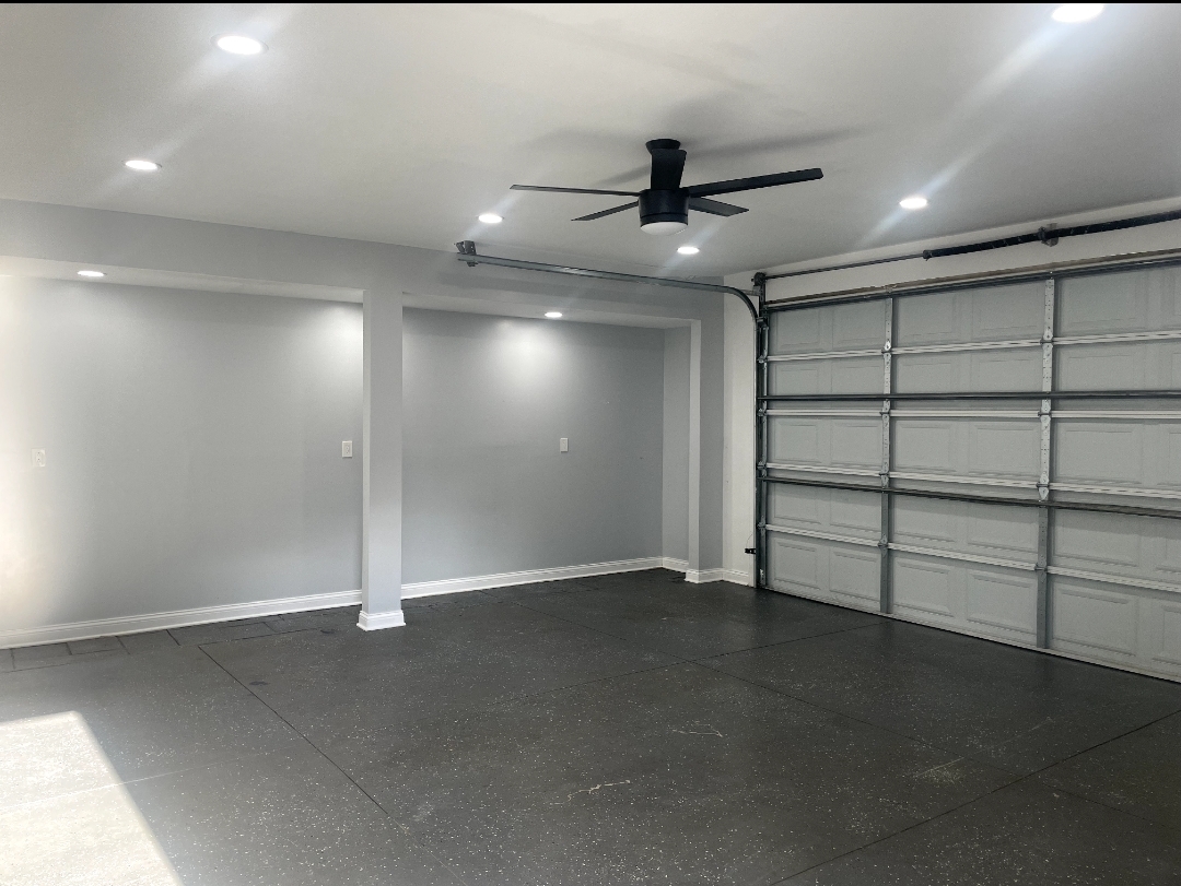 3853 W 83rd Place, Chicago, IL 60652