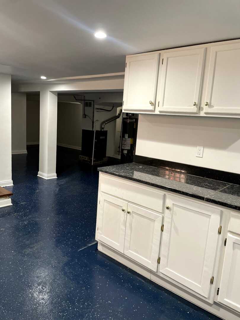 3853 W 83rd Place, Chicago, IL 60652