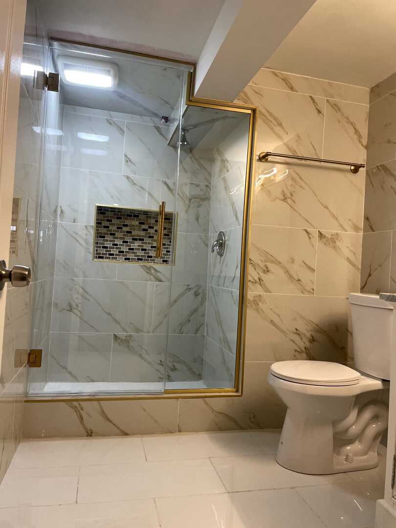 3853 W 83rd Place, Chicago, IL 60652