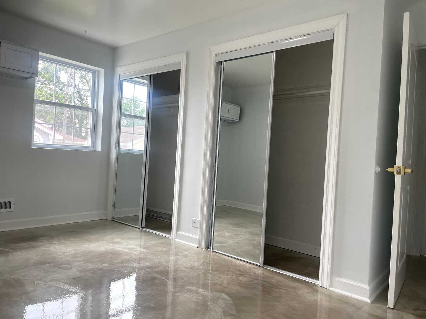 3853 W 83rd Place, Chicago, IL 60652