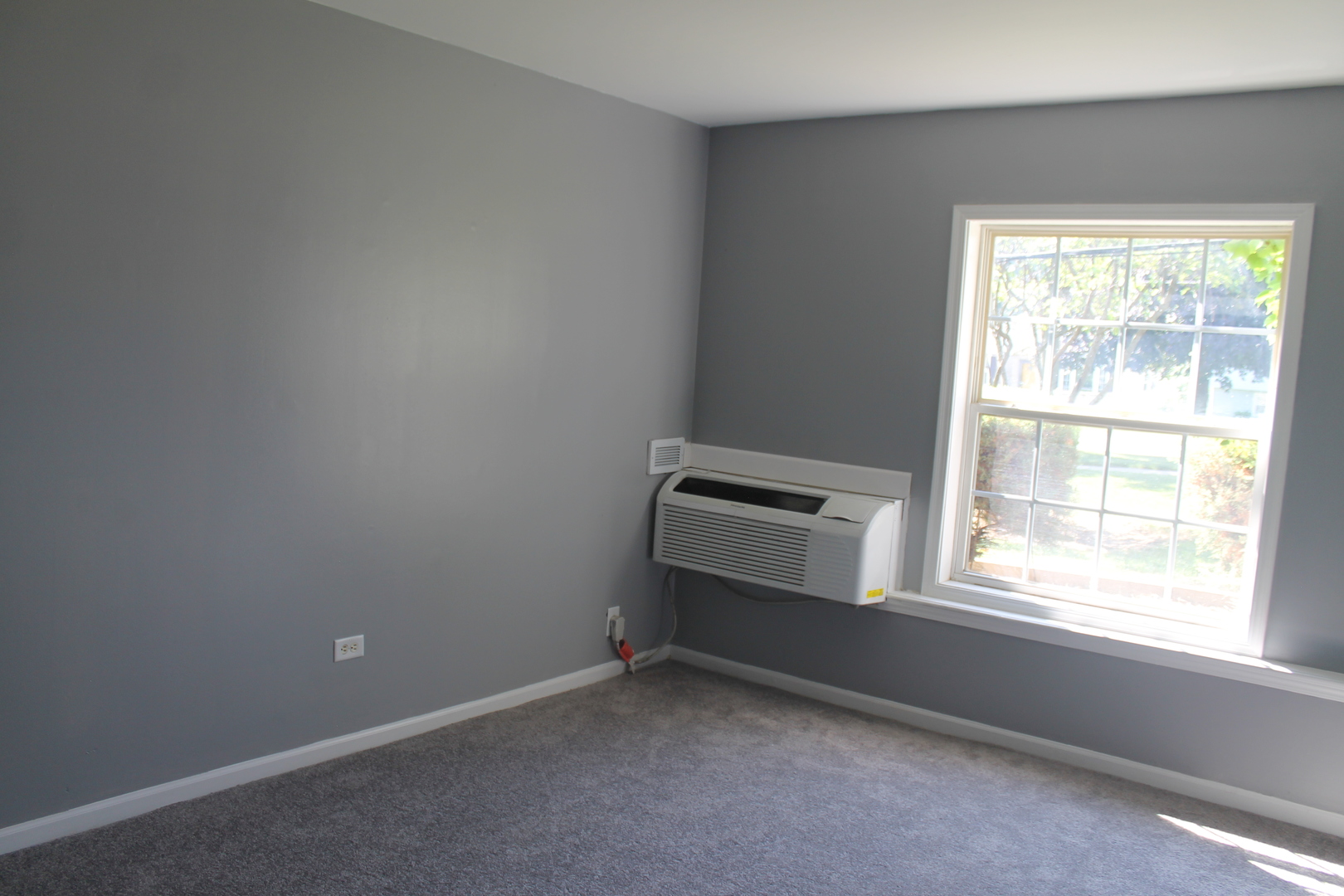 525 E Jefferson Street #1B, Bensenville, IL 60106