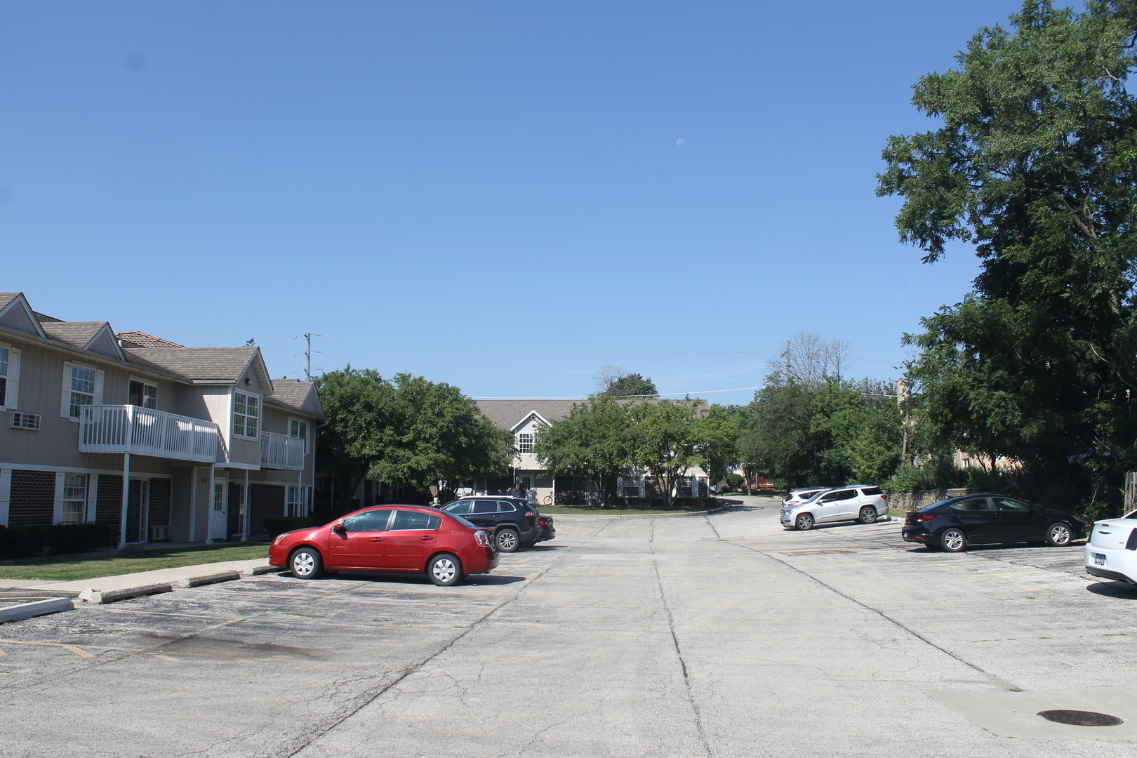 525 E Jefferson Street #1B, Bensenville, IL 60106