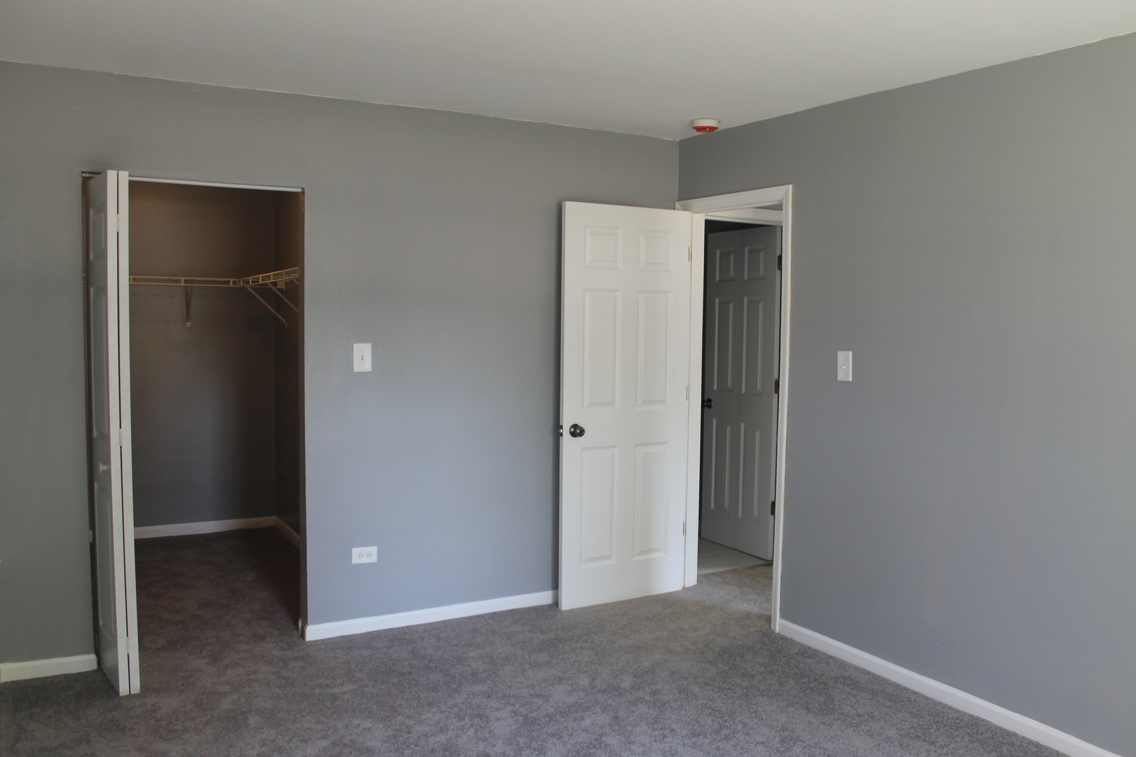 525 E Jefferson Street #1B, Bensenville, IL 60106