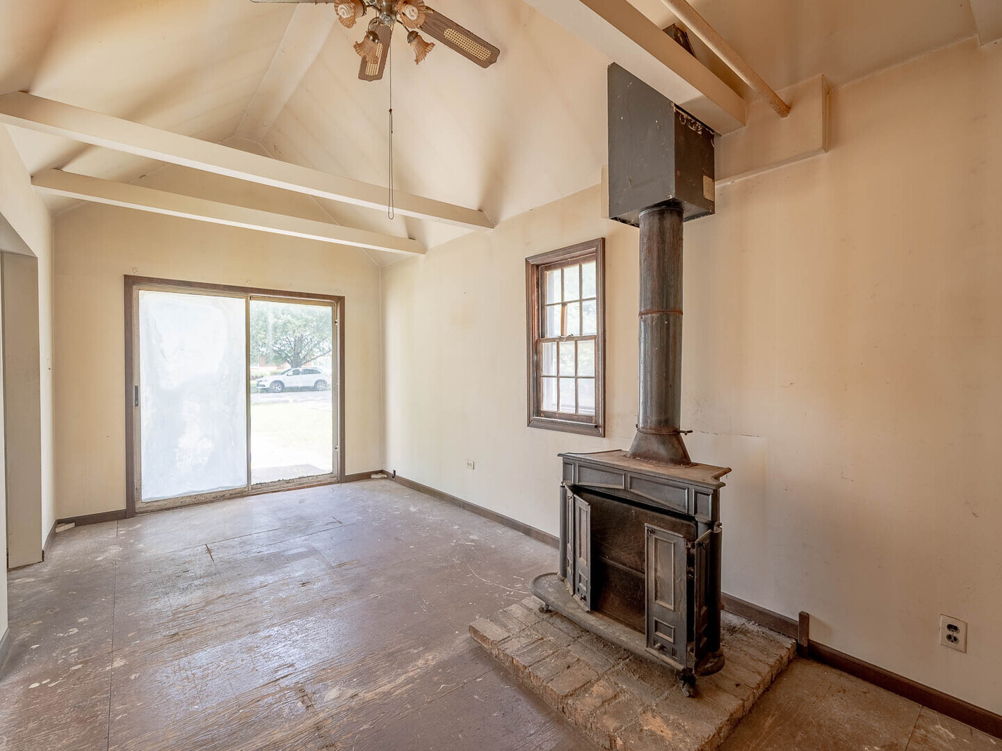 6945 W 96th Place, Oak Lawn, IL 60453