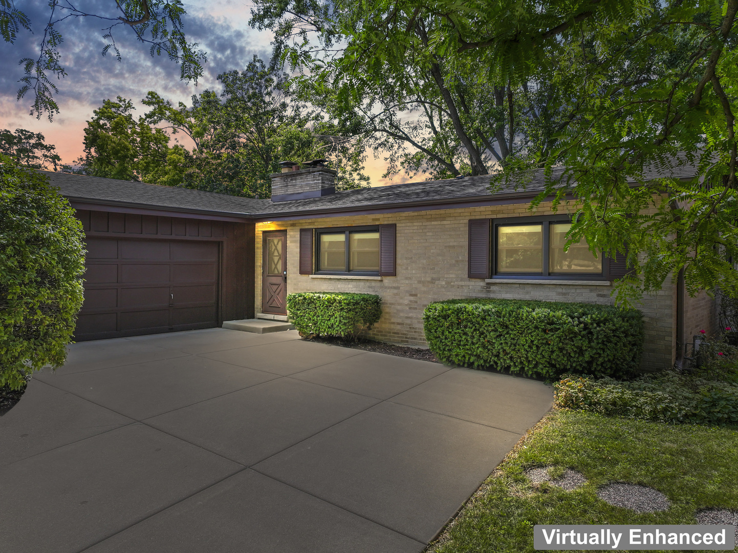 407 E Berkshire Lane, Mount Prospect, IL 60056