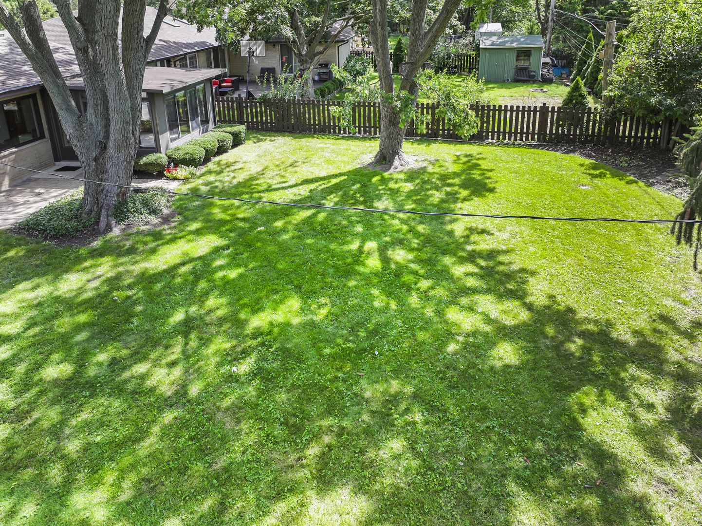 407 E Berkshire Lane, Mount Prospect, IL 60056