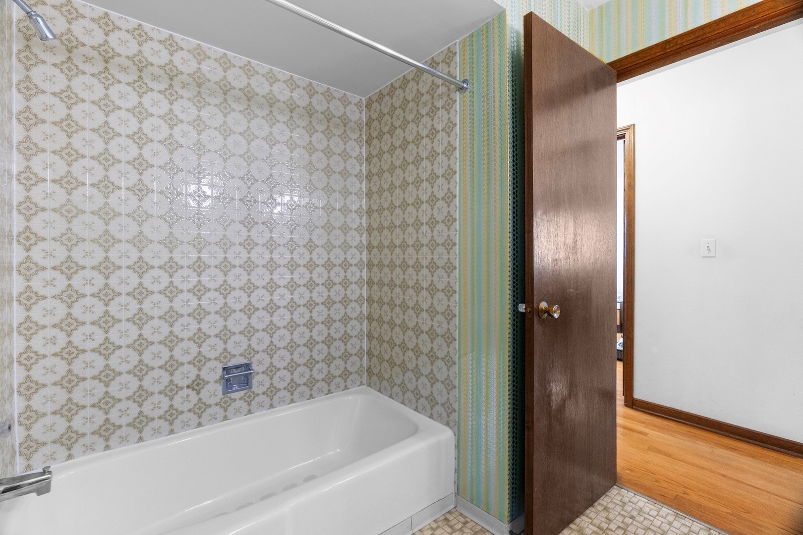 7314 Summit Road, Darien, IL 60561