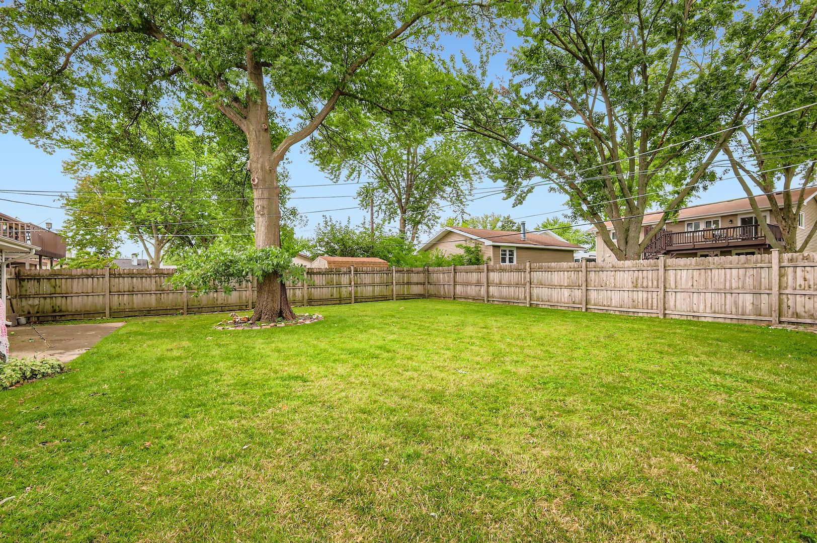 1440 Dennison Road, Hoffman Estates, IL 60169