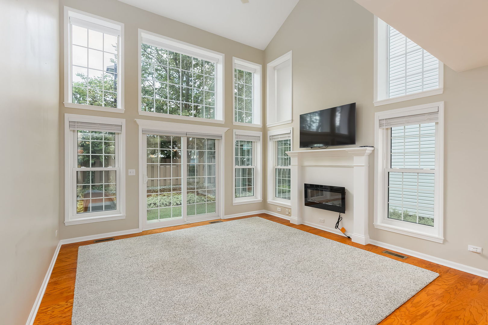 710 Citadel Drive, Westmont, IL 60559